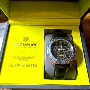 Tag Heuer Aston Martin men’s watch
Near new amazing condition 100% authentic
